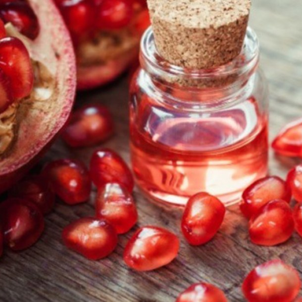 pomegranate-seed-oil5